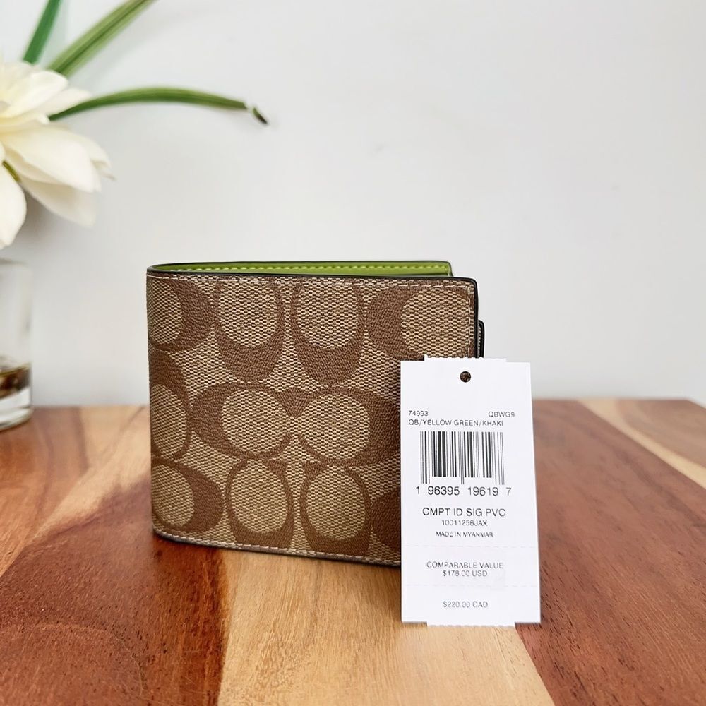 NWT Coach 3 In 1 Wallet In Signature Canvas - Picture 5 of 6